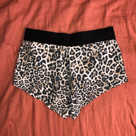 ❌SOLD❌ Victoria Secret Sport cheetah print shorts - Picture 2 of 3